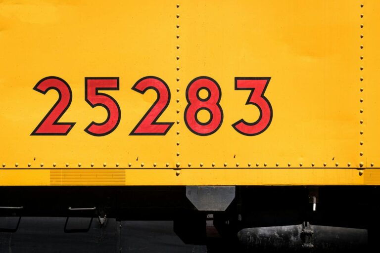 8582513828